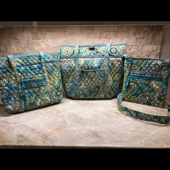 Vera Bradley Crossbody Purse - Picture 6 of 8